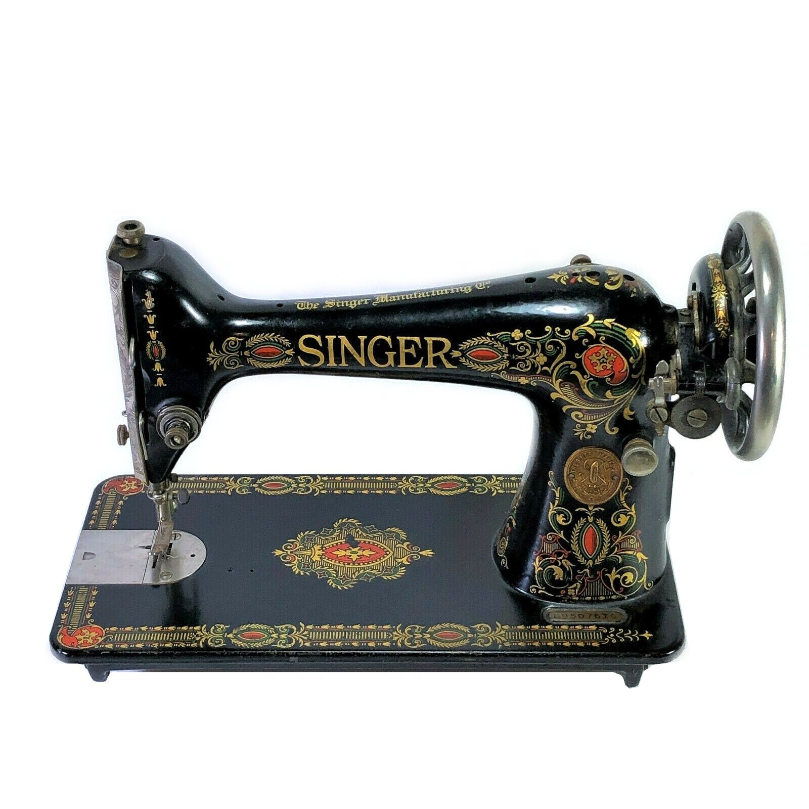 https://oldsingershop.com/cdn/shop/collections/singer-66-red-eye-sewing-machine-1.jpg?v=1769748458&width=1600
